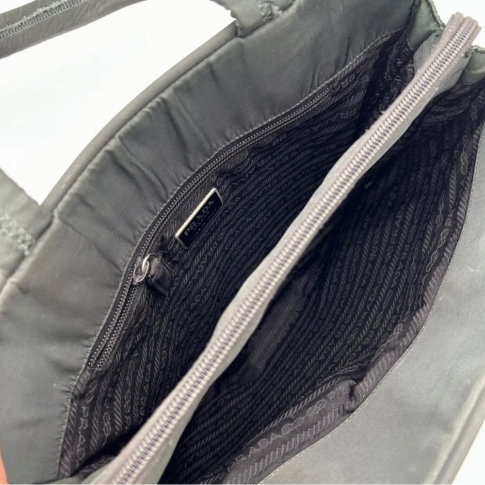 Prada nylon shoulder bag - Picture 4 of 4